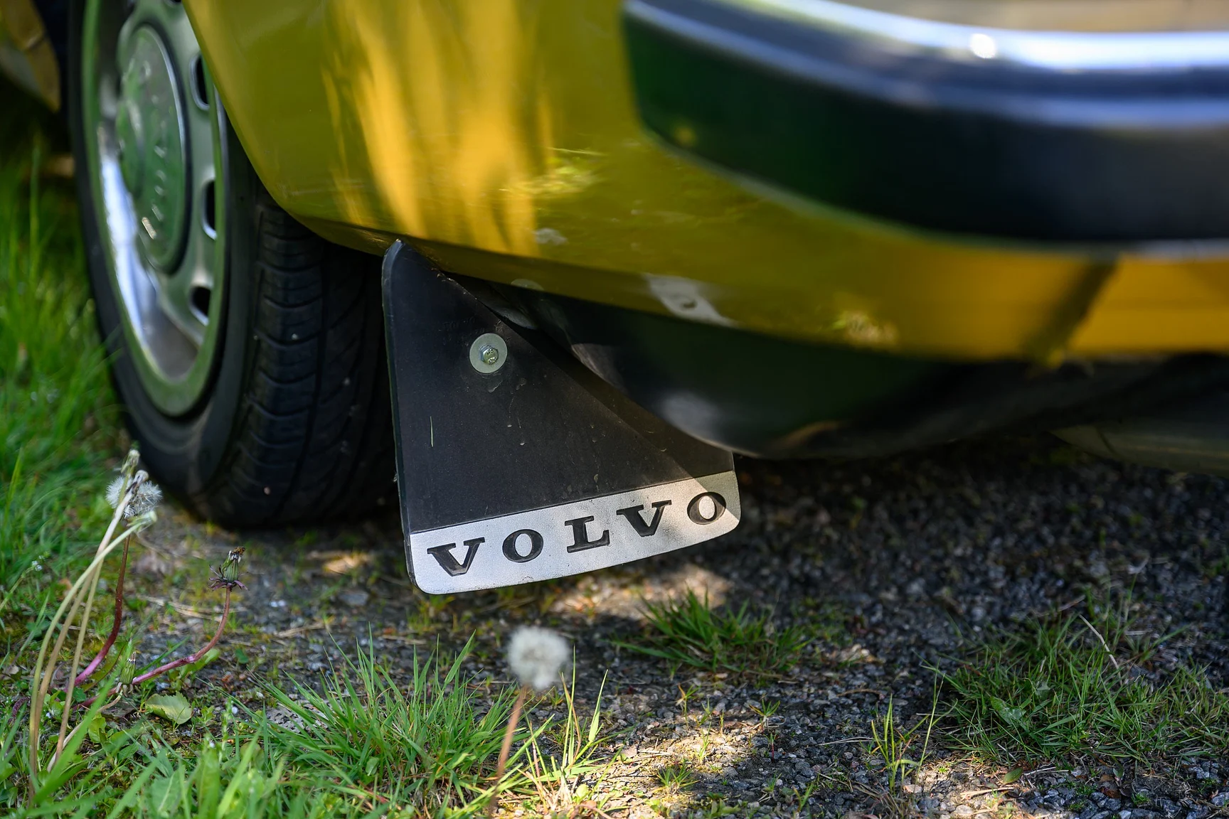 Exterior image of 1971 Volvo 144 2.0 Automatic (51)