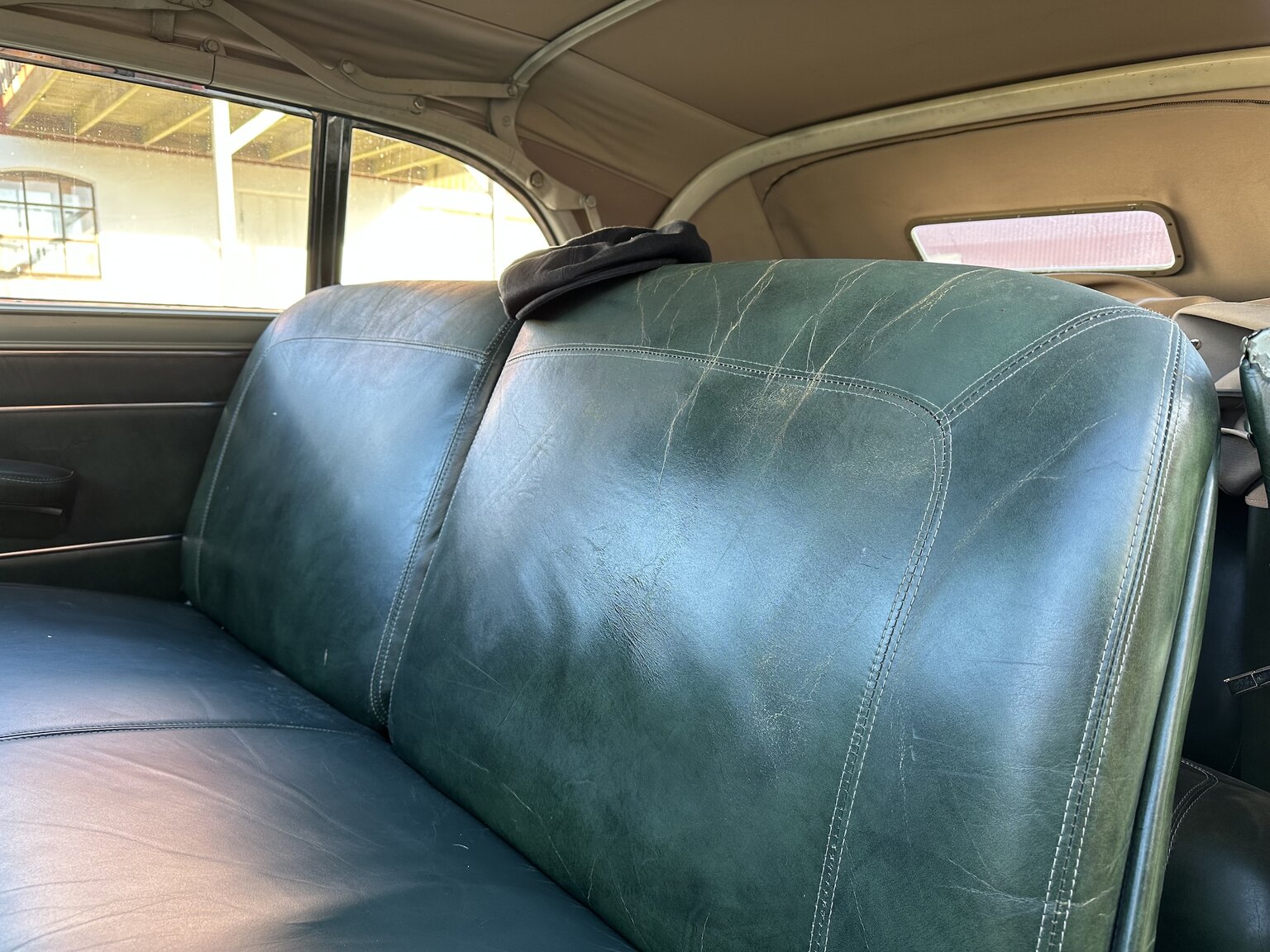 Interior image of 1950 Chrysler Windsor Convertible (5)