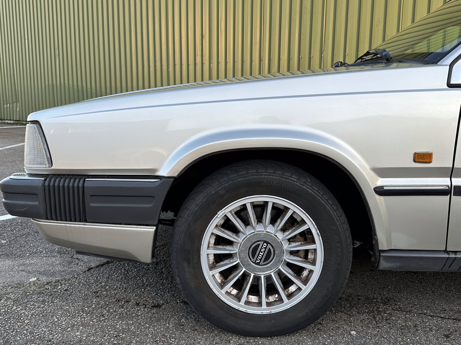 Aussenfoto 1987 Volvo 780 Bertone
