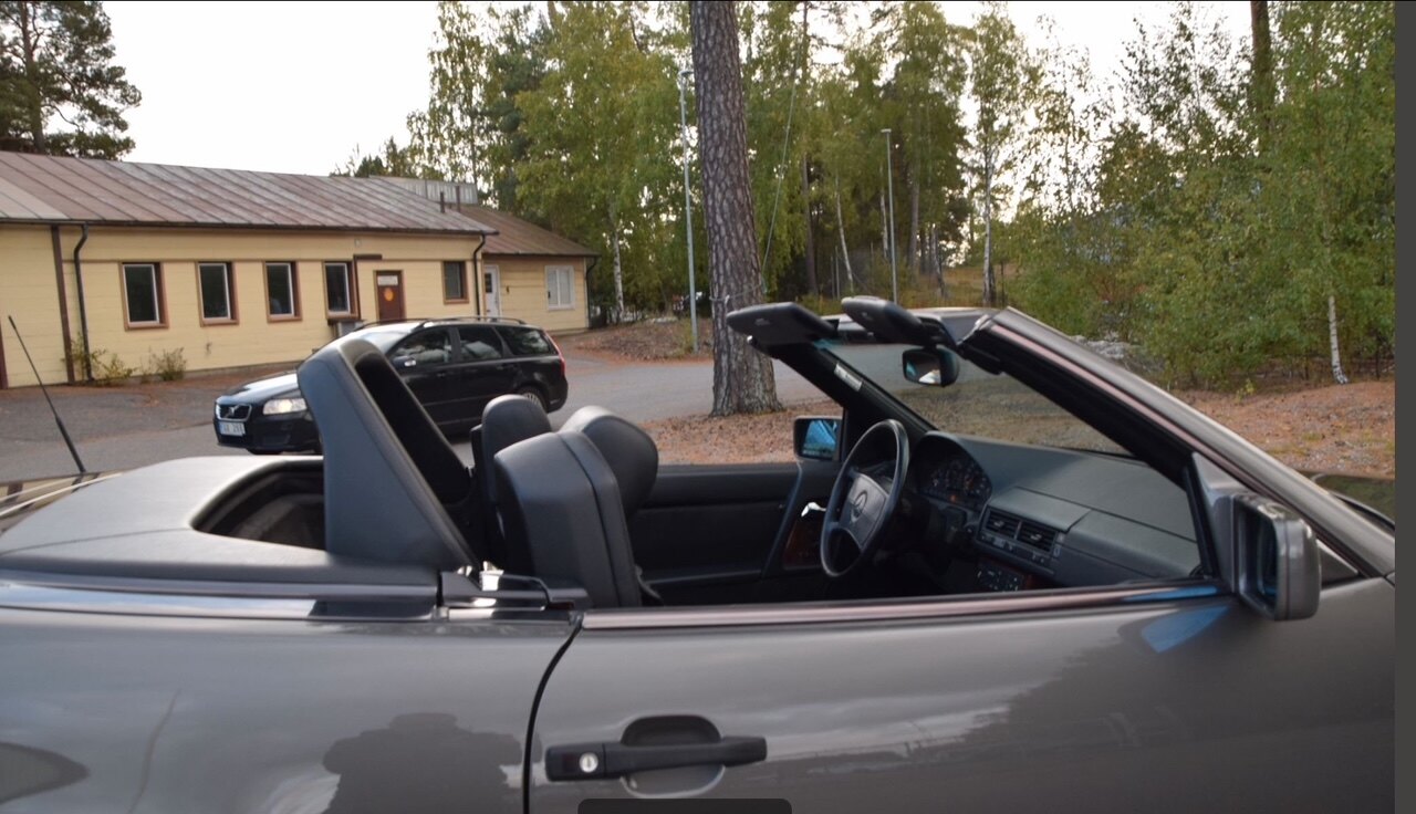 Exteriörbild på 1990 Mercedes-Benz SL500