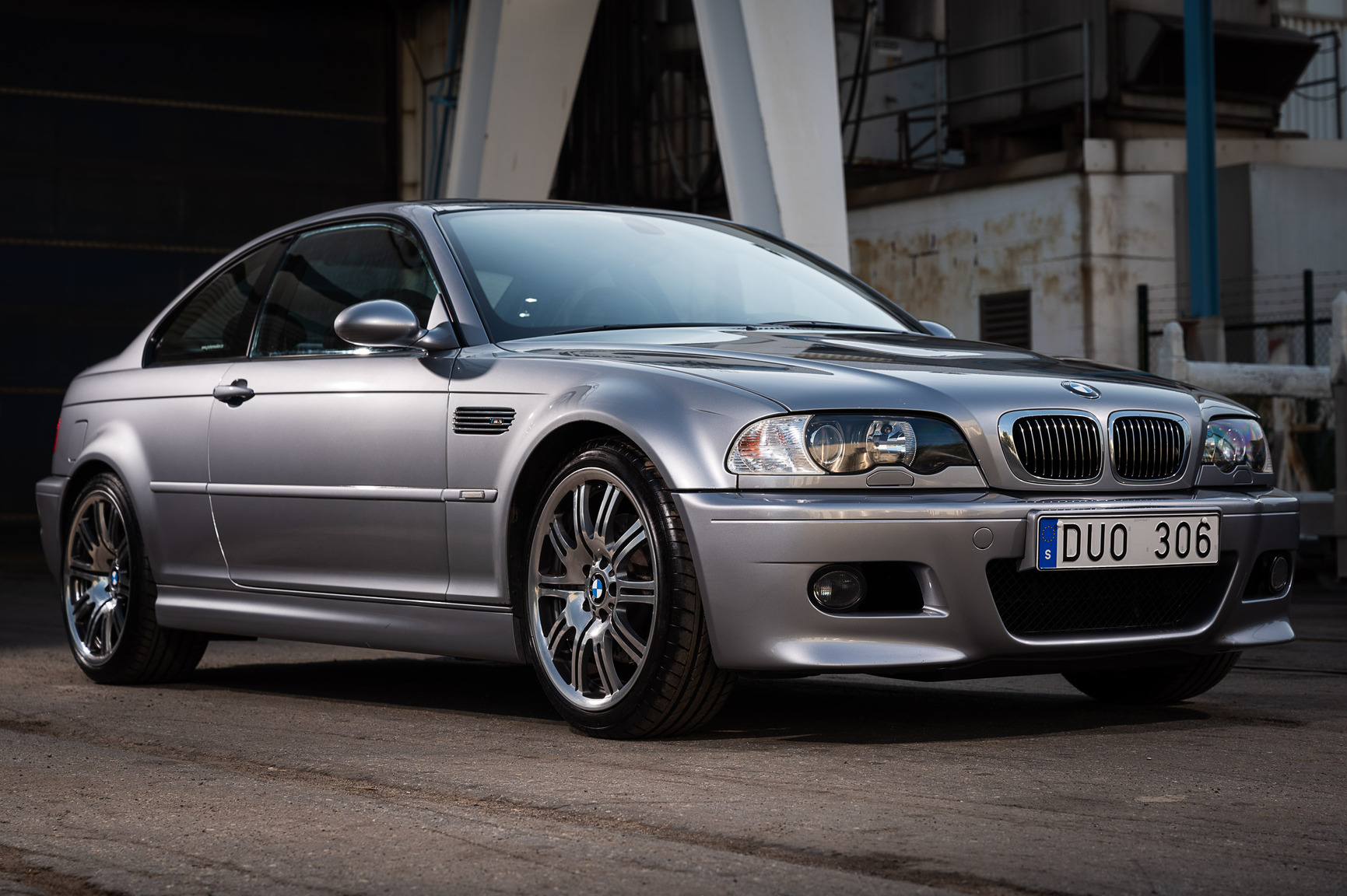 Exteriörbild på 2005 BMW M3 E46 manuell (33)