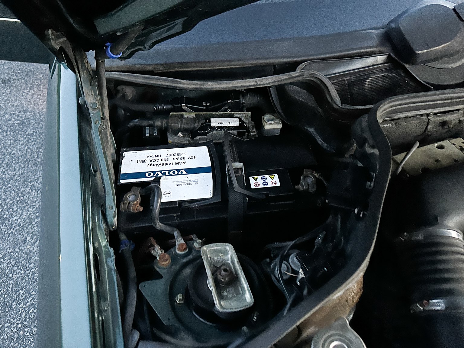 Image of 1996 MERCEDES-BENZ E 320 T mechanics