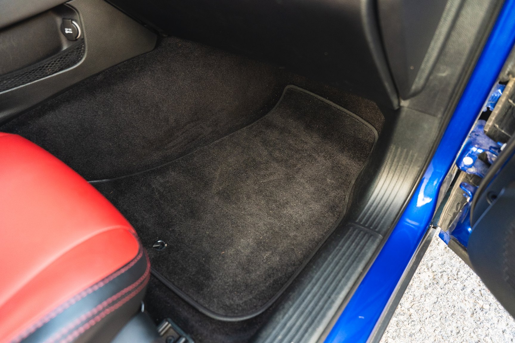 Interior image of 2018 Dodge Challenger R/T 392