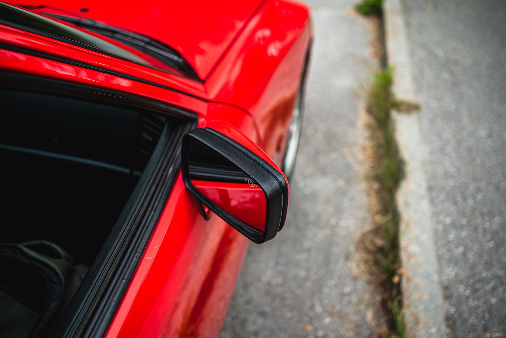 Exterior image of 1988 Porsche 944