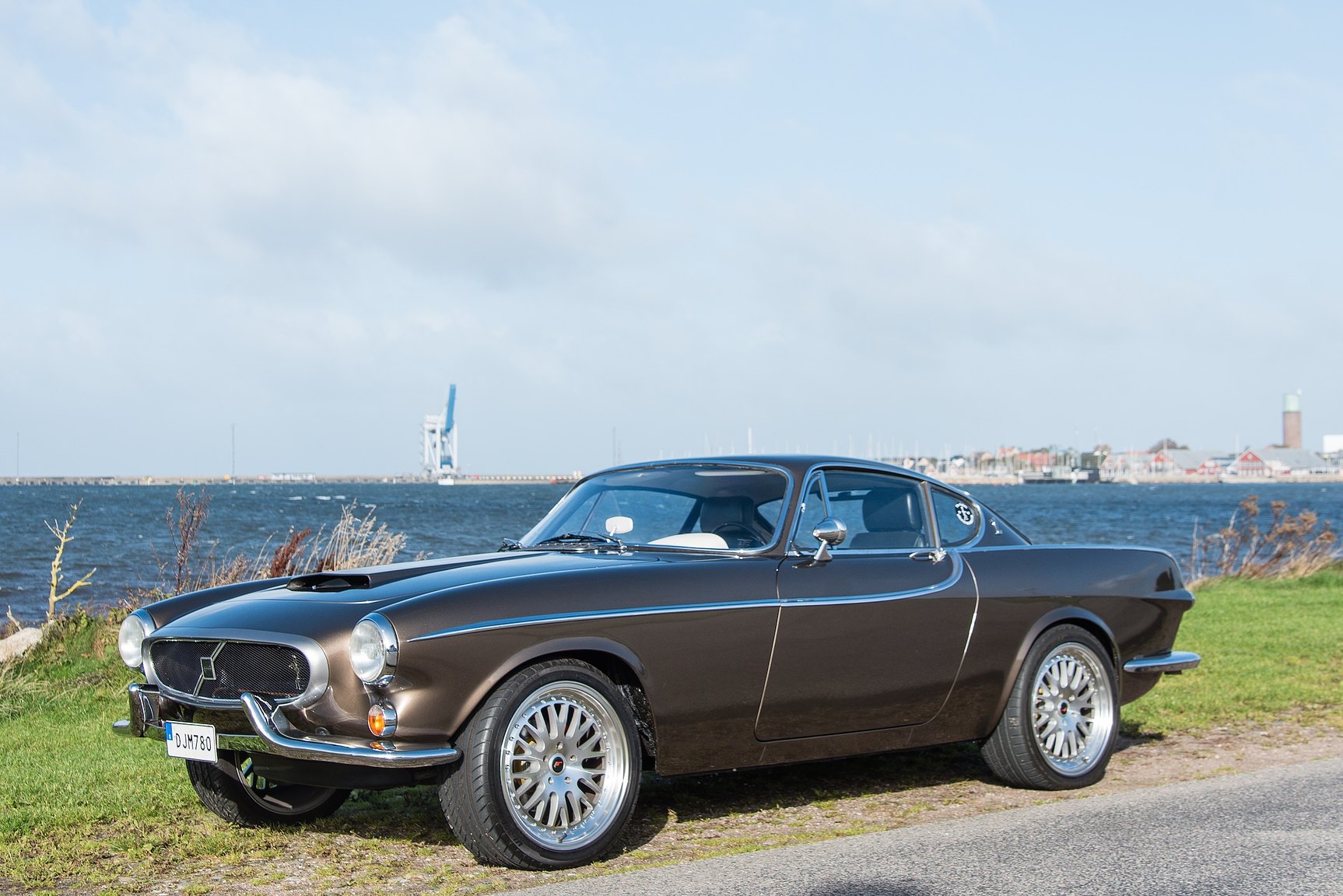 Exterior image of 1963 VOLVO 18335 VB P1800