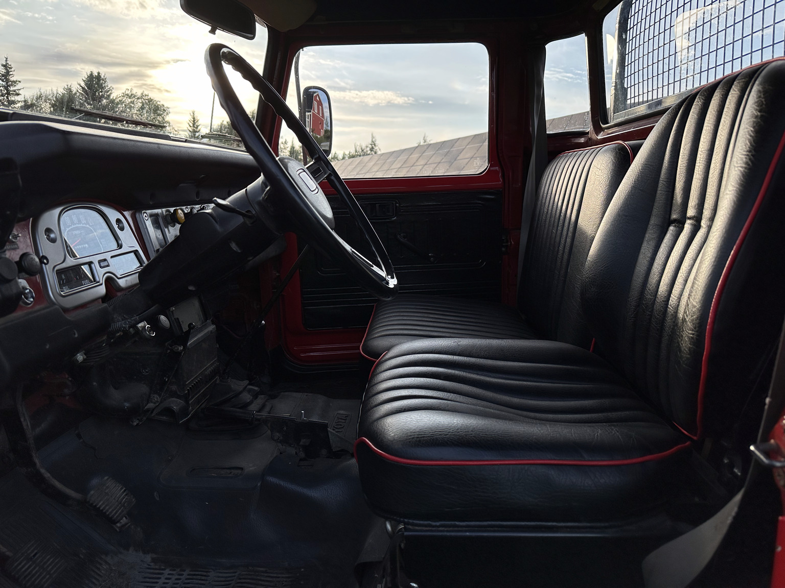 Interiörbild 1982 Toyota Landcruiser Utility (14)