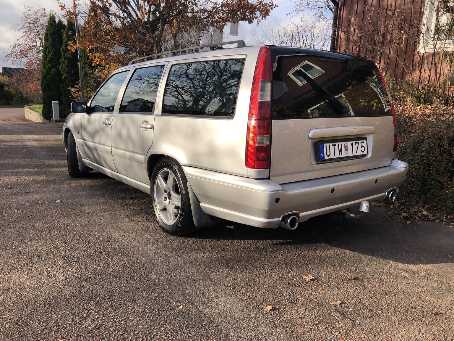 Exteriörbild på 1998 Volvo V70 R AWD
