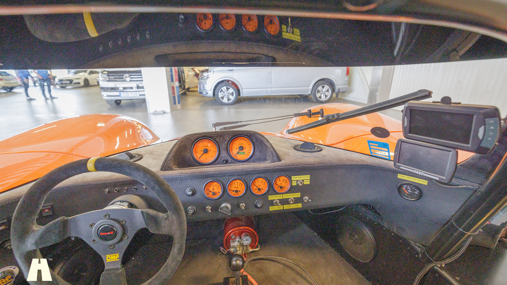 Interior image of 2006 Ultima GTR (24)