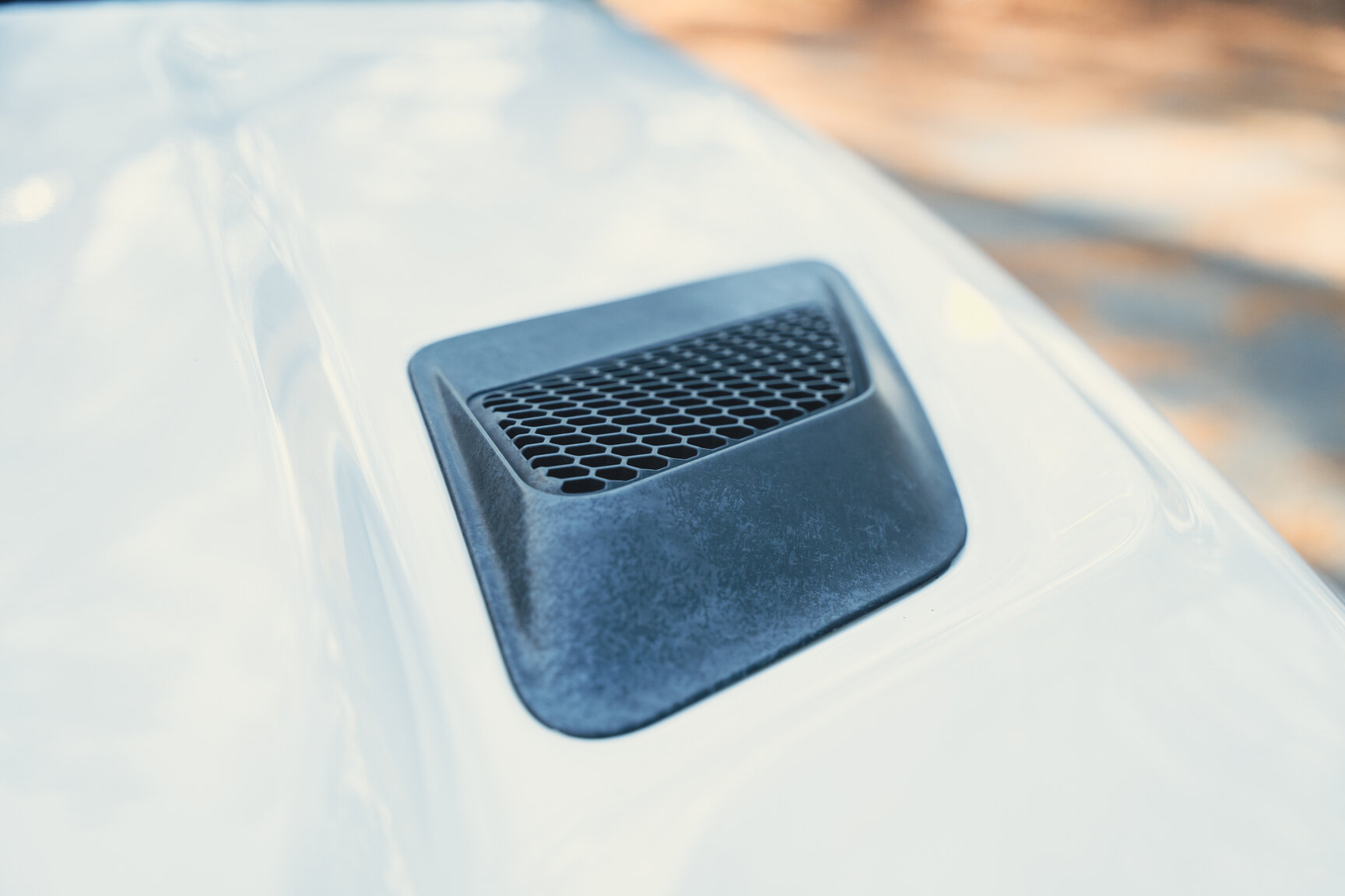 Exteriörbild på 2017 Dodge Ram 1500 AEV (50)