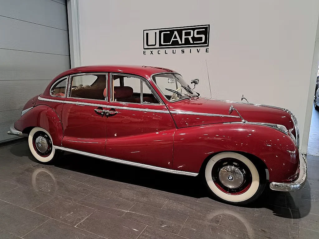 Exteriörbild på 1956 BMW 501/502 Barockängel (2)