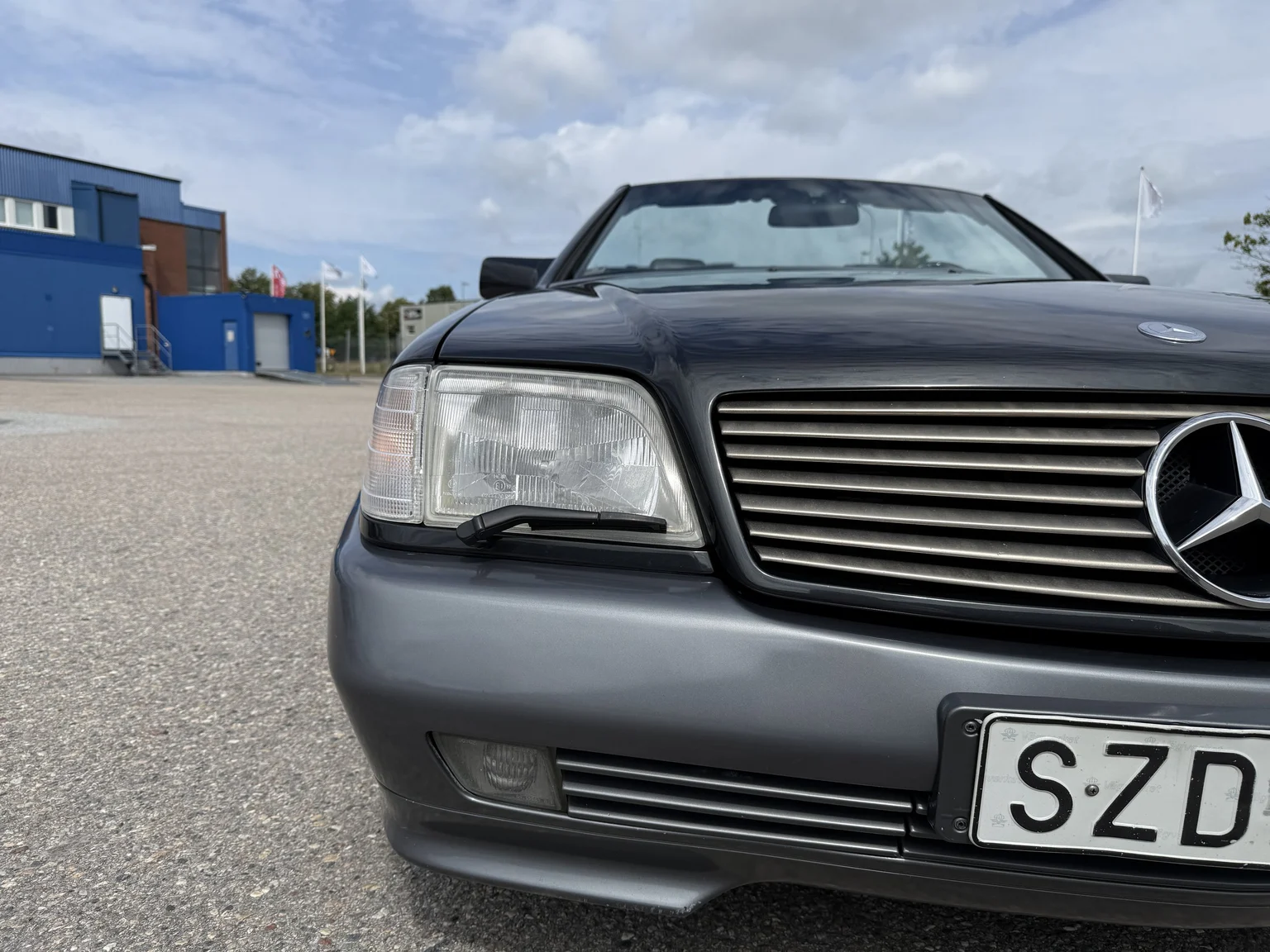 Exteriörbild på 1995 Mercedes-Benz SL 500 (3)
