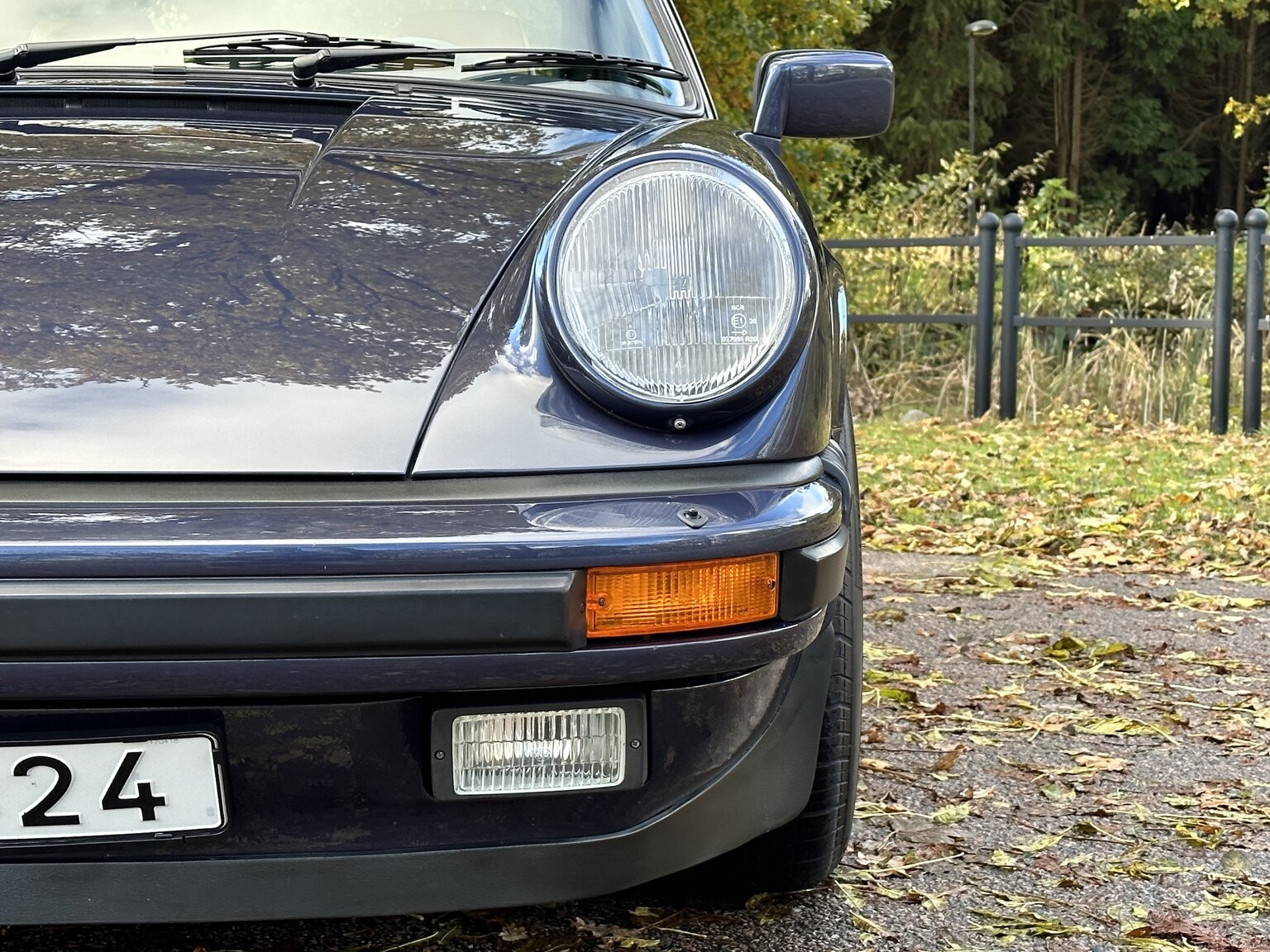 Exteriörbild på 1986 Porsche 911 Carrera 3.2
