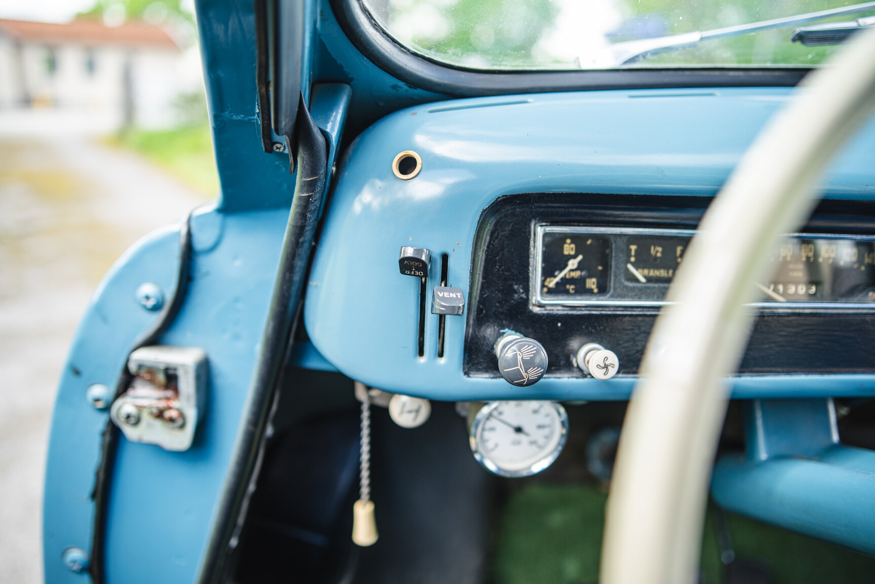 Interior image of 1959 SAAB 93B De Luxe