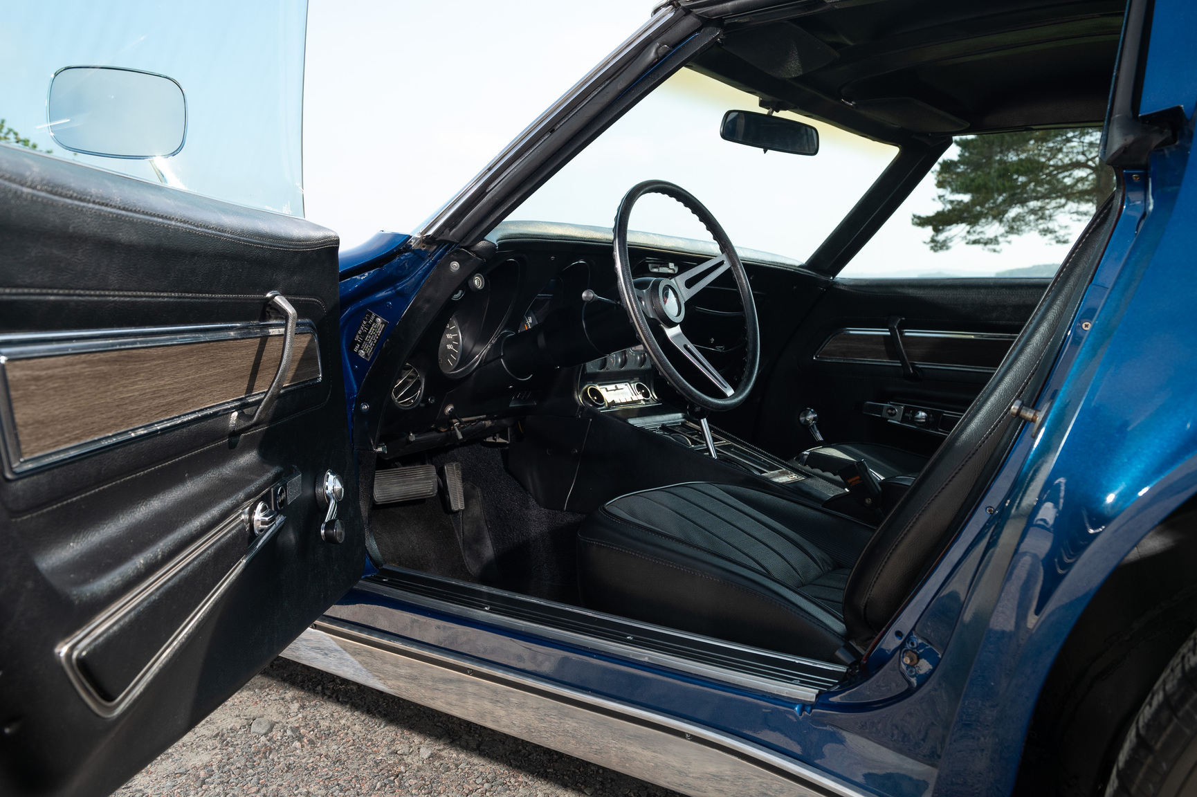 Interiörbild 1973 Corvette C3 Stingray (8)