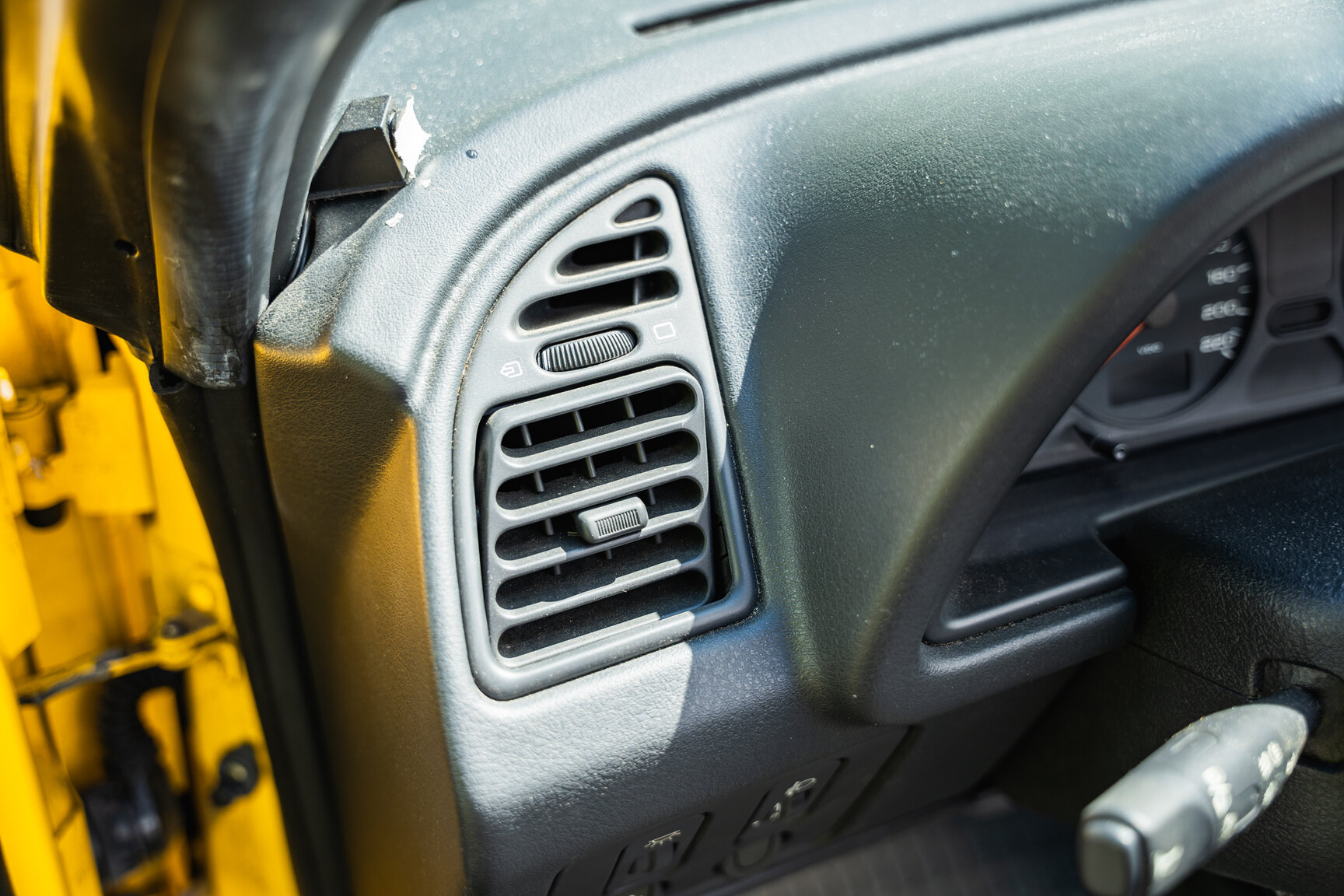 Innenraumfoto von 1997 Peugeot 306 Cabriolet