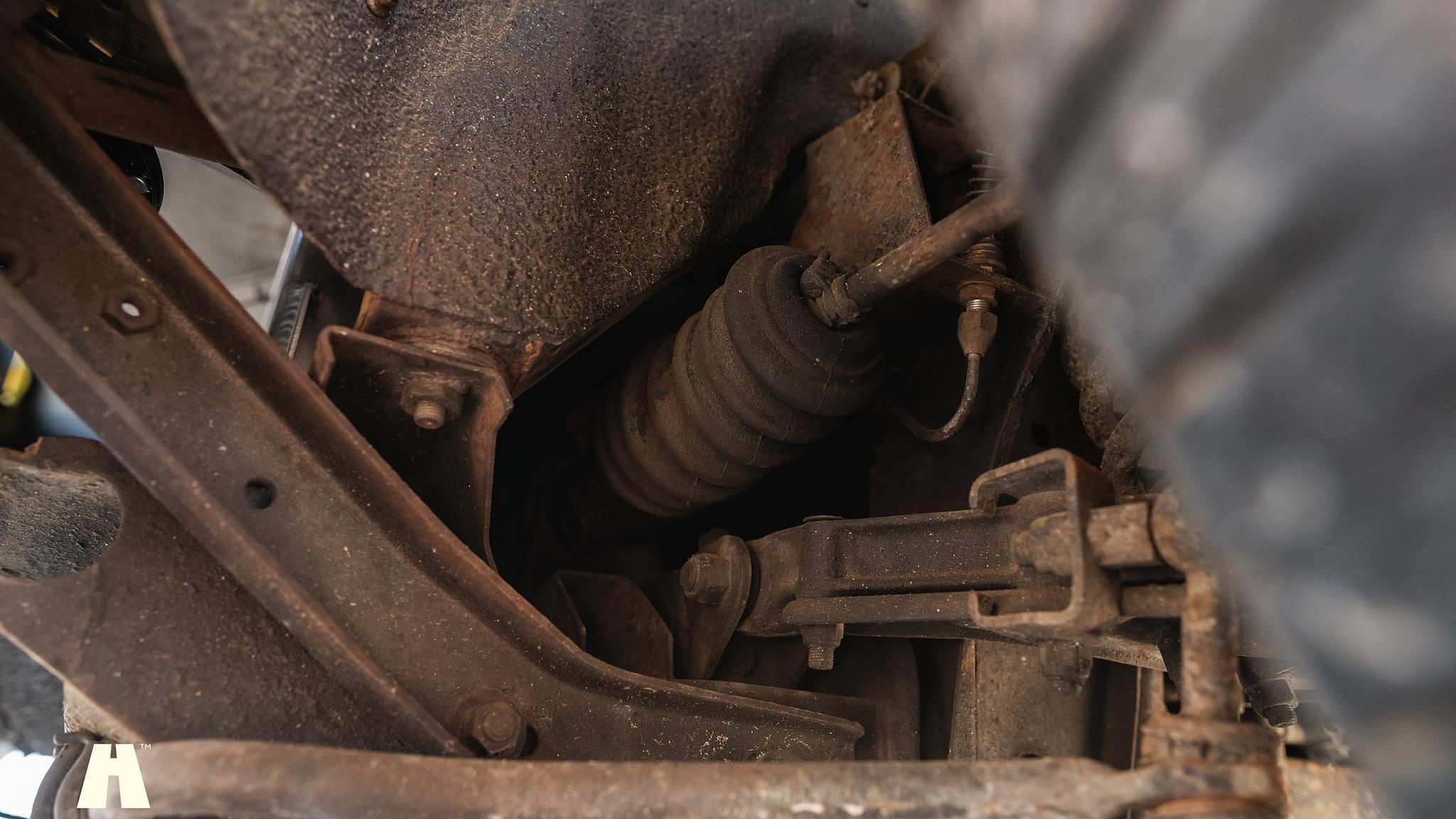 Image of 1974 Triumph TR6 (57) mechanics