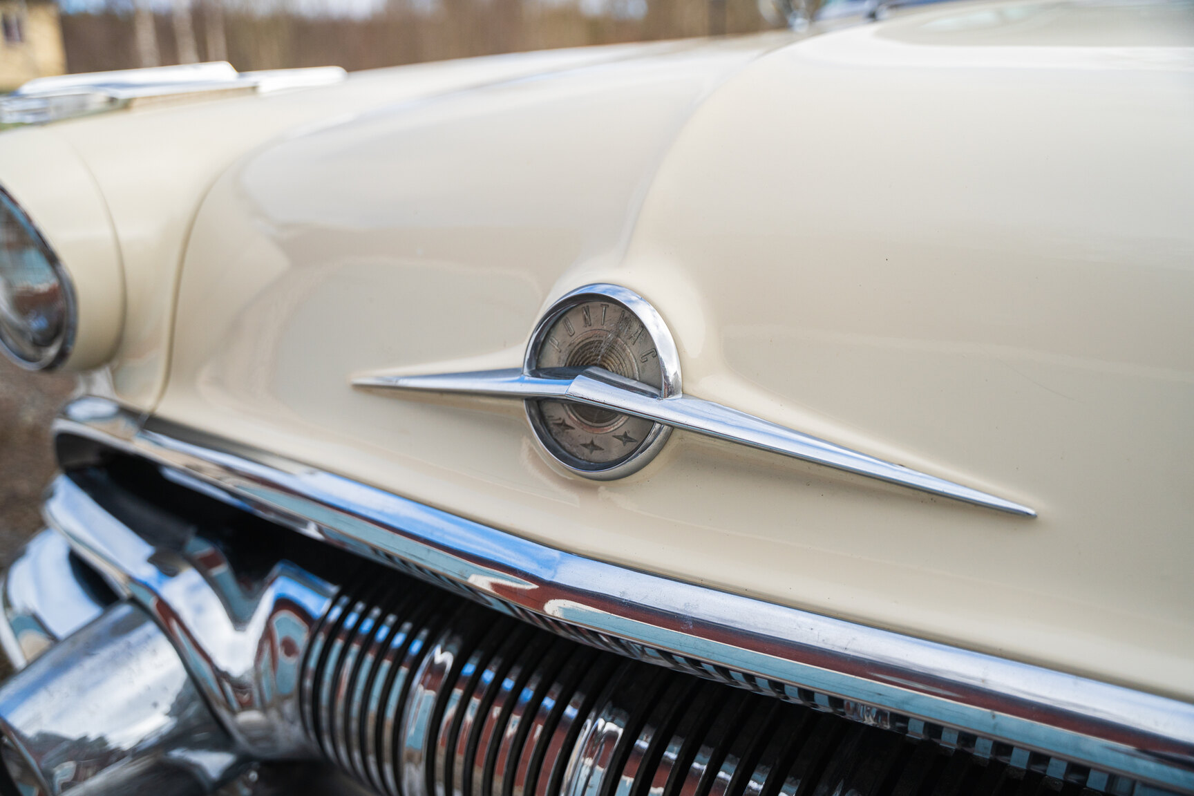 Exteriörbild på 1957 Pontiac Star Chief