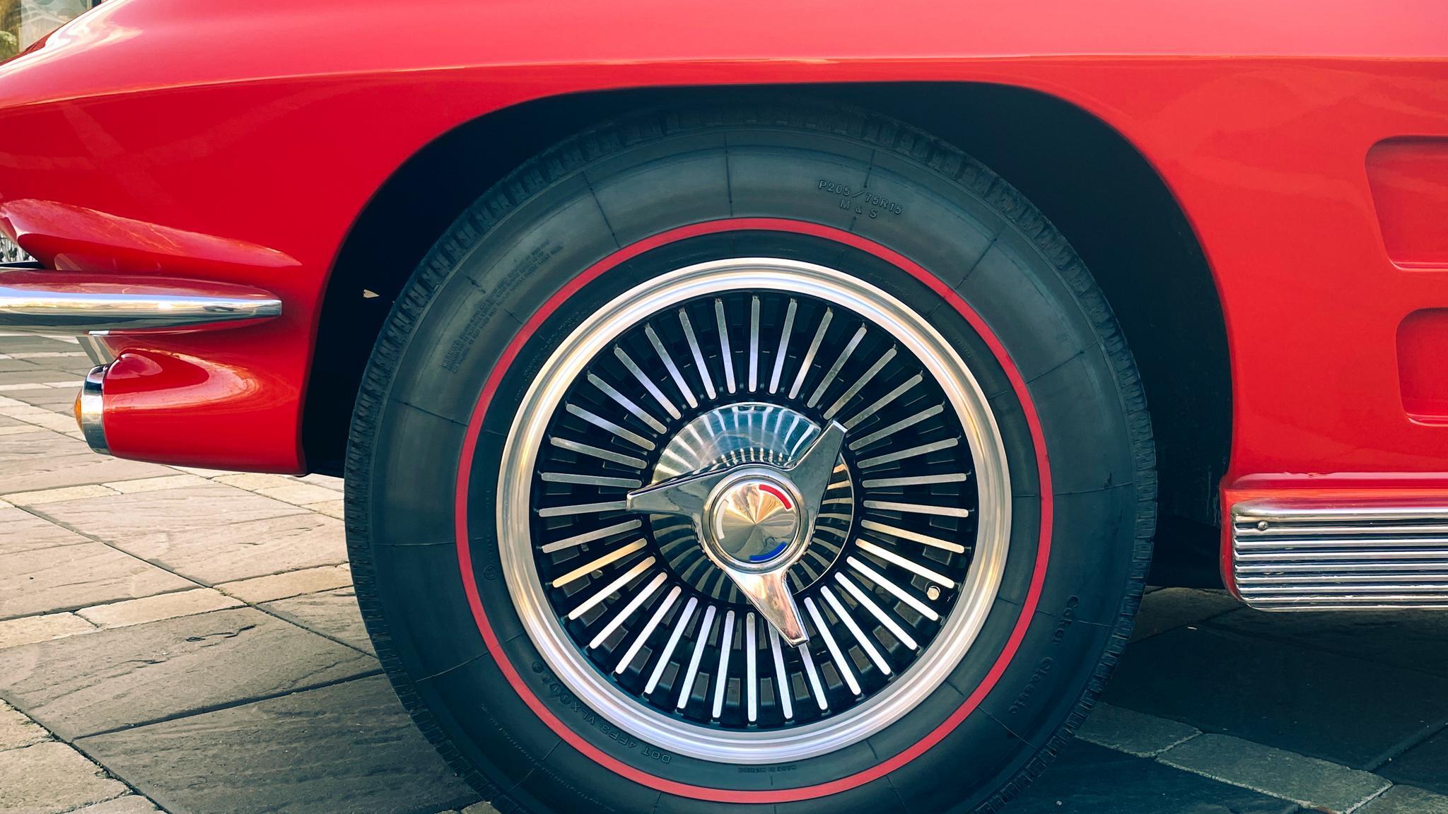 Exterior image of 1963 Corvette C2 Stingray