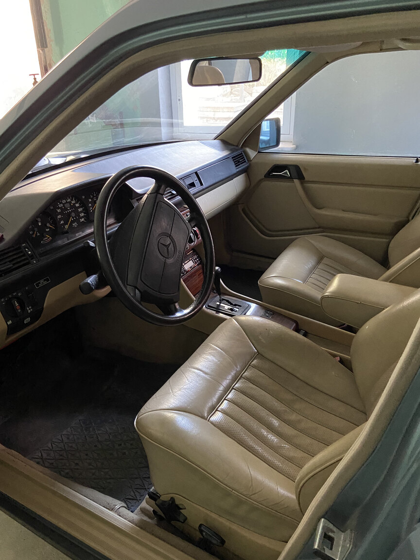 Interiörbild 1989 Mercedes-Benz 300 TE 4Matic