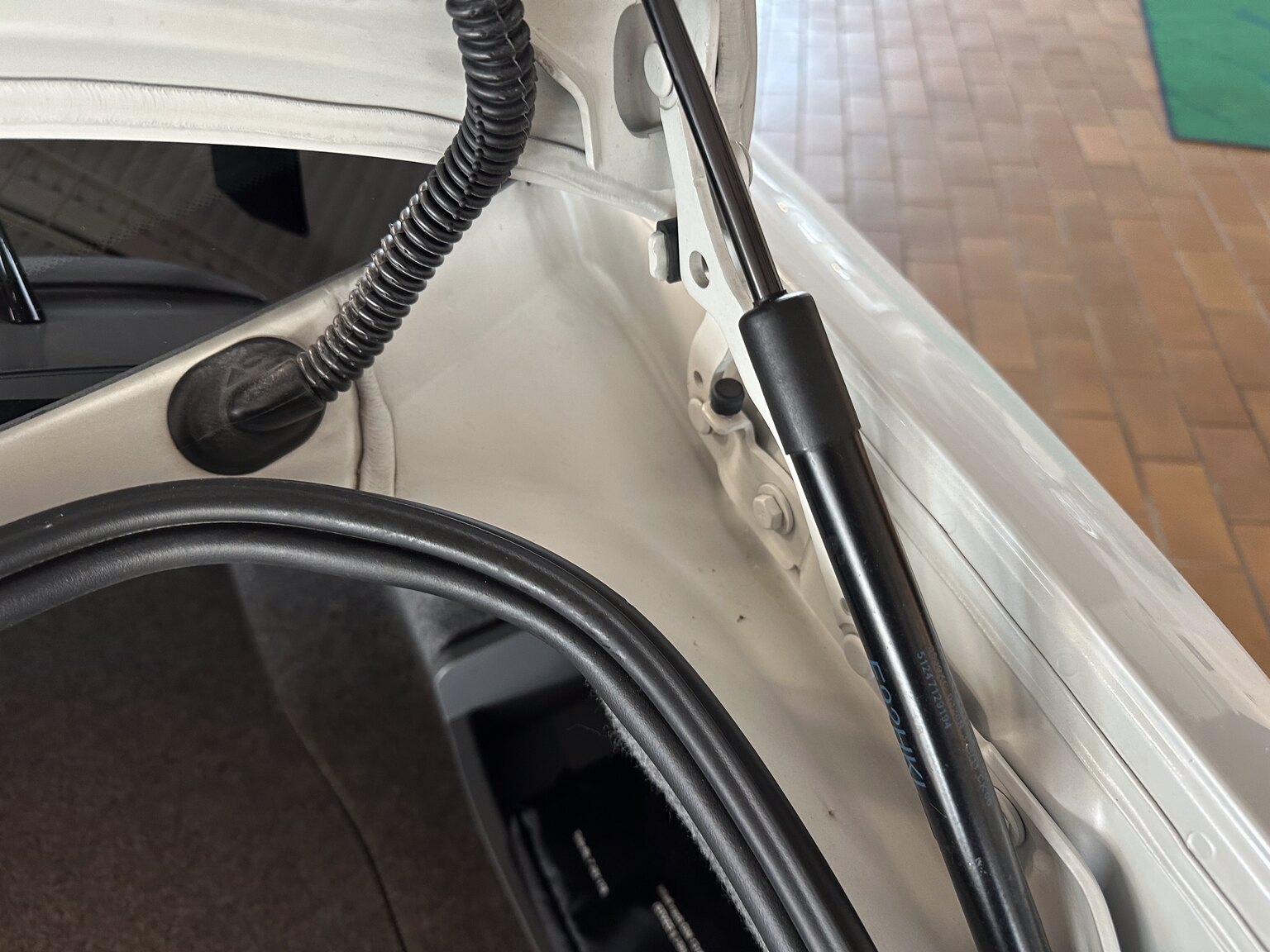 Interior image of 2012 ALPINA B3 GT3 Switch-Tronic