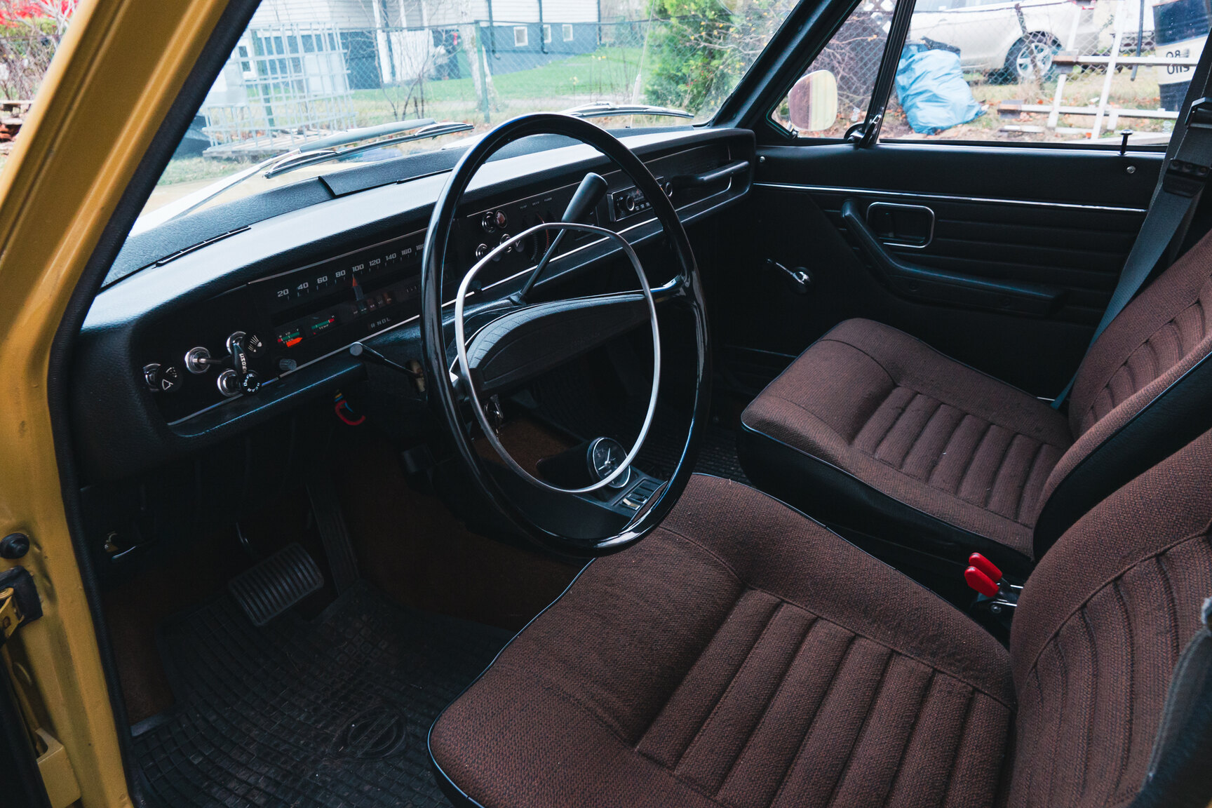 Innenraumfoto von 1971 Volvo 144 2.0 Automat