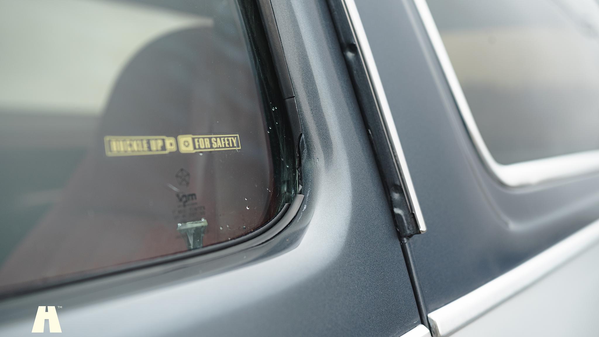 Exteriörbild på 1986 Dodge Ramcharger