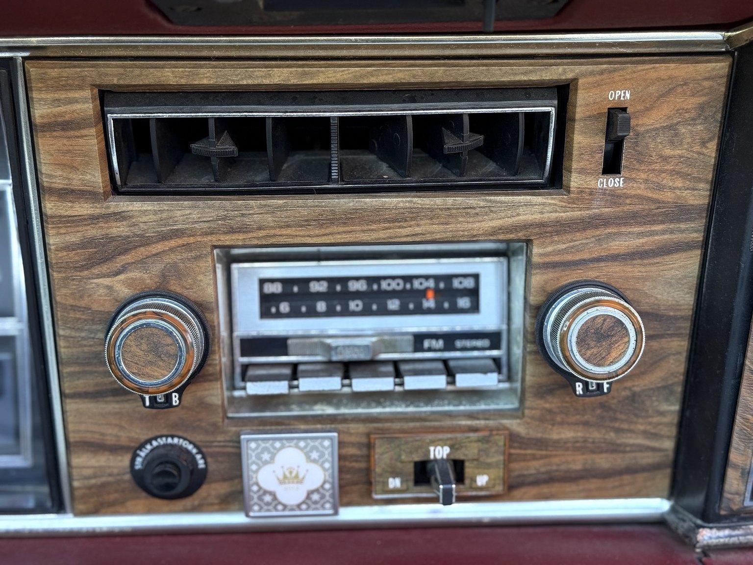 Interiörbild 1975 Oldsmobile Delta 88