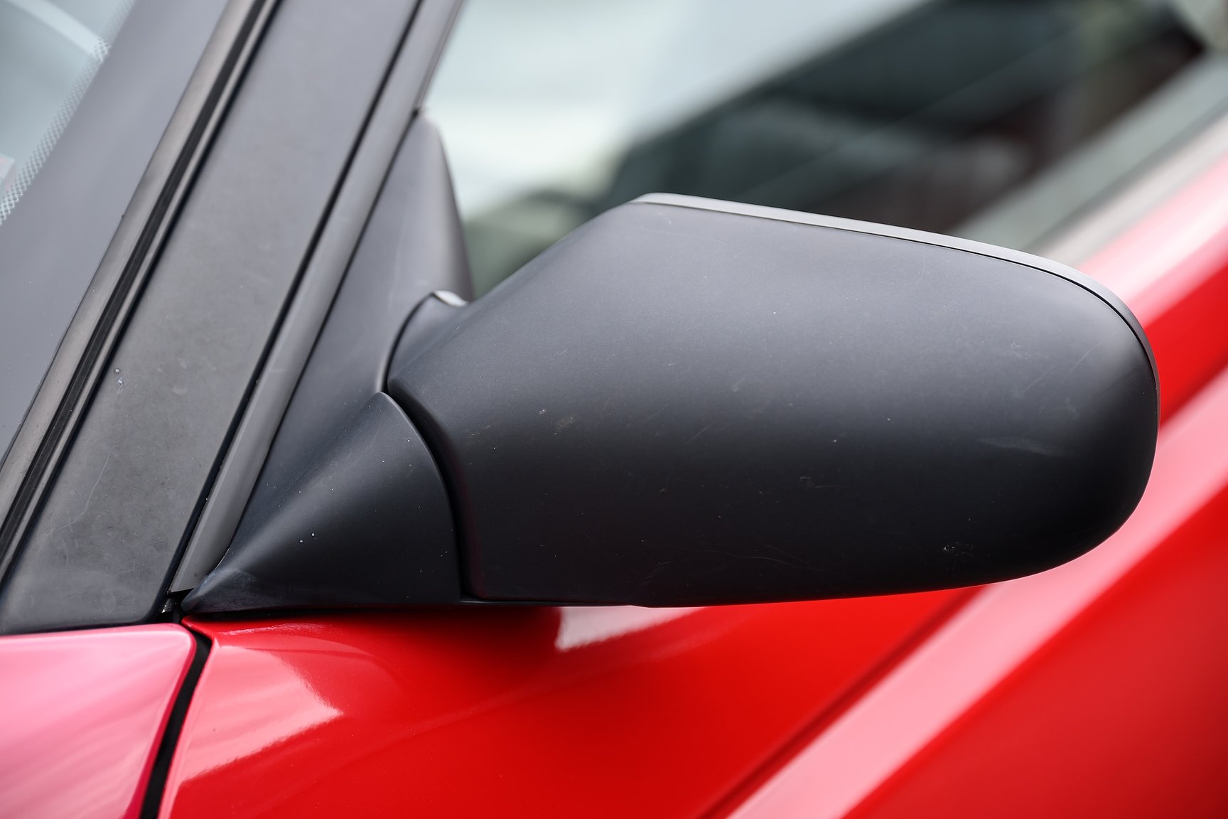 Exterior image of 2001 Alfa Romeo Spider 3.0 V6