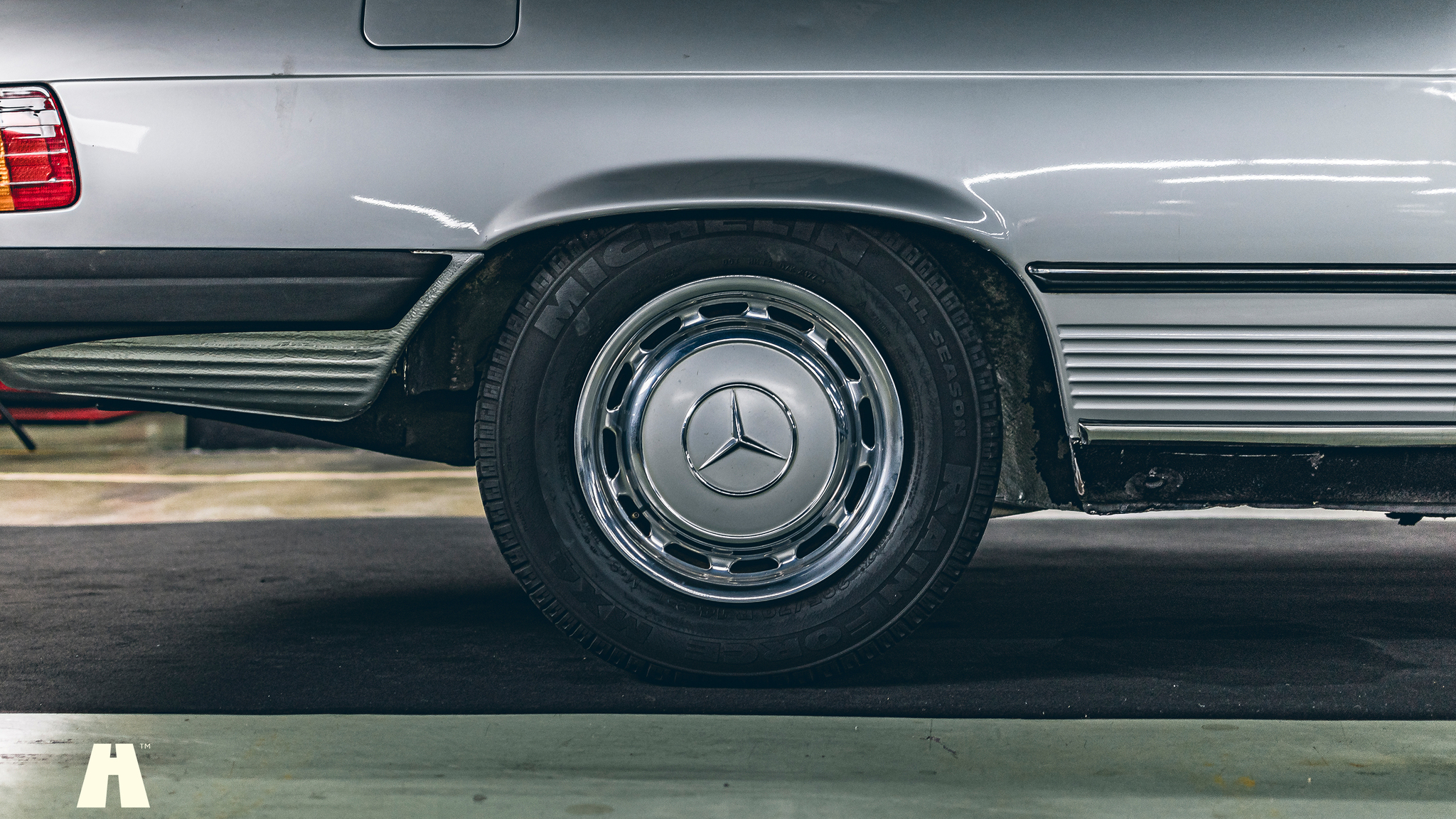 Aussenfoto 1974 Mercedes SLC450 Project