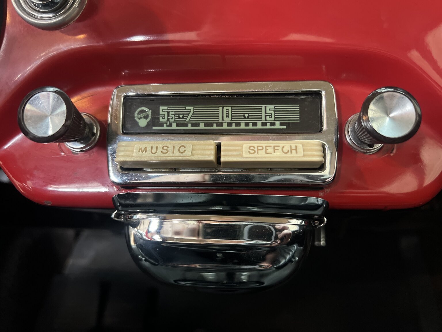 Interior image of 1960 Porsche 356