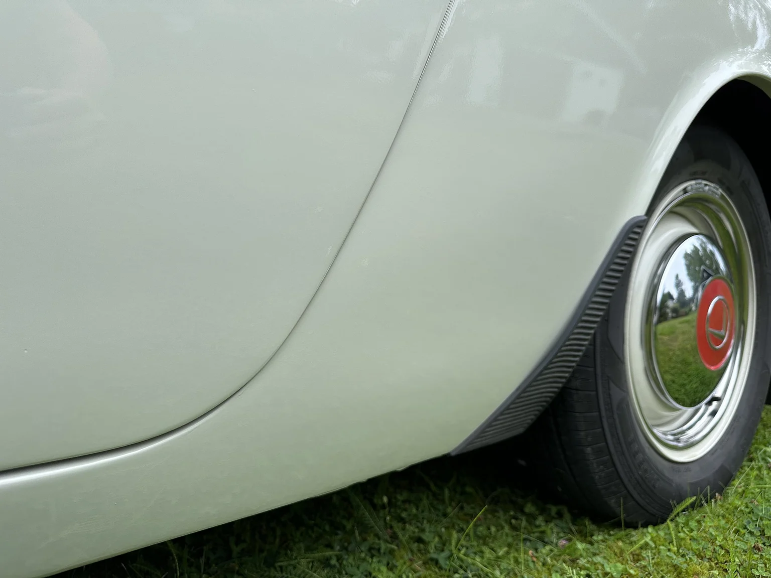 Exterior image of 1964 Volvo P1800S (54)