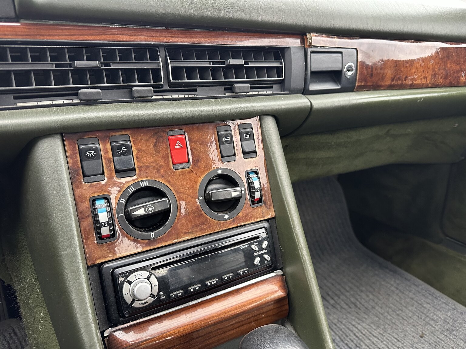 Interiörbild 1983 Mercedes-Benz 500 SEC