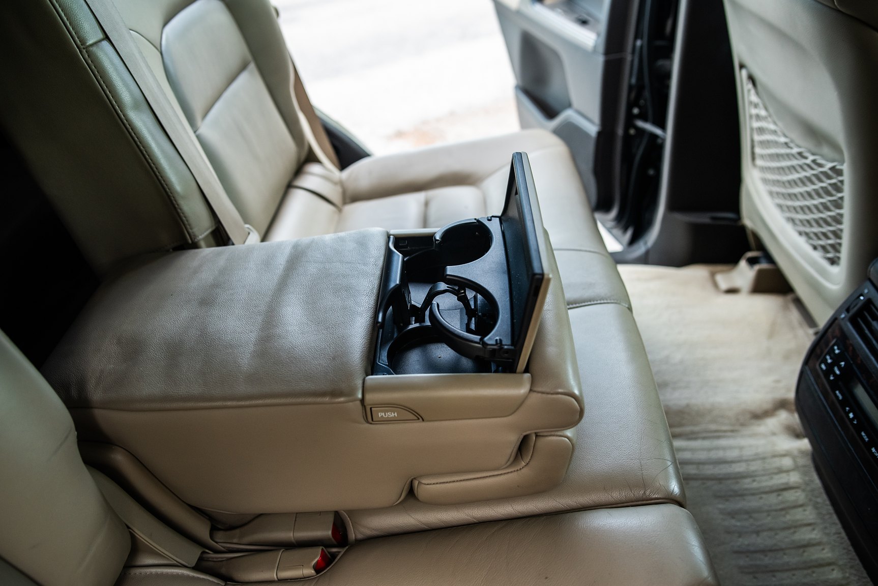 Interior image of 2008 Toyota Land Cruiser 4.5 4WD V8