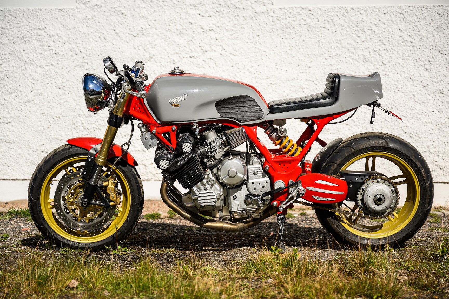 Exterior image of 1981 Honda CBX SC06 Custom