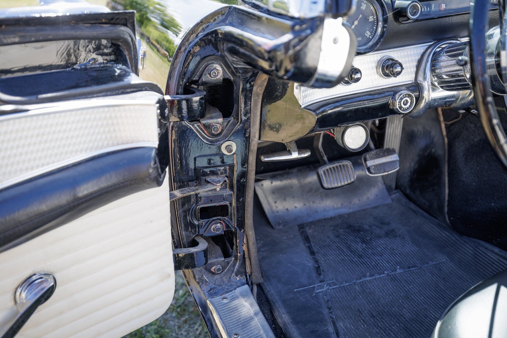 Innenraumfoto von 1956 Ford Thunderbird