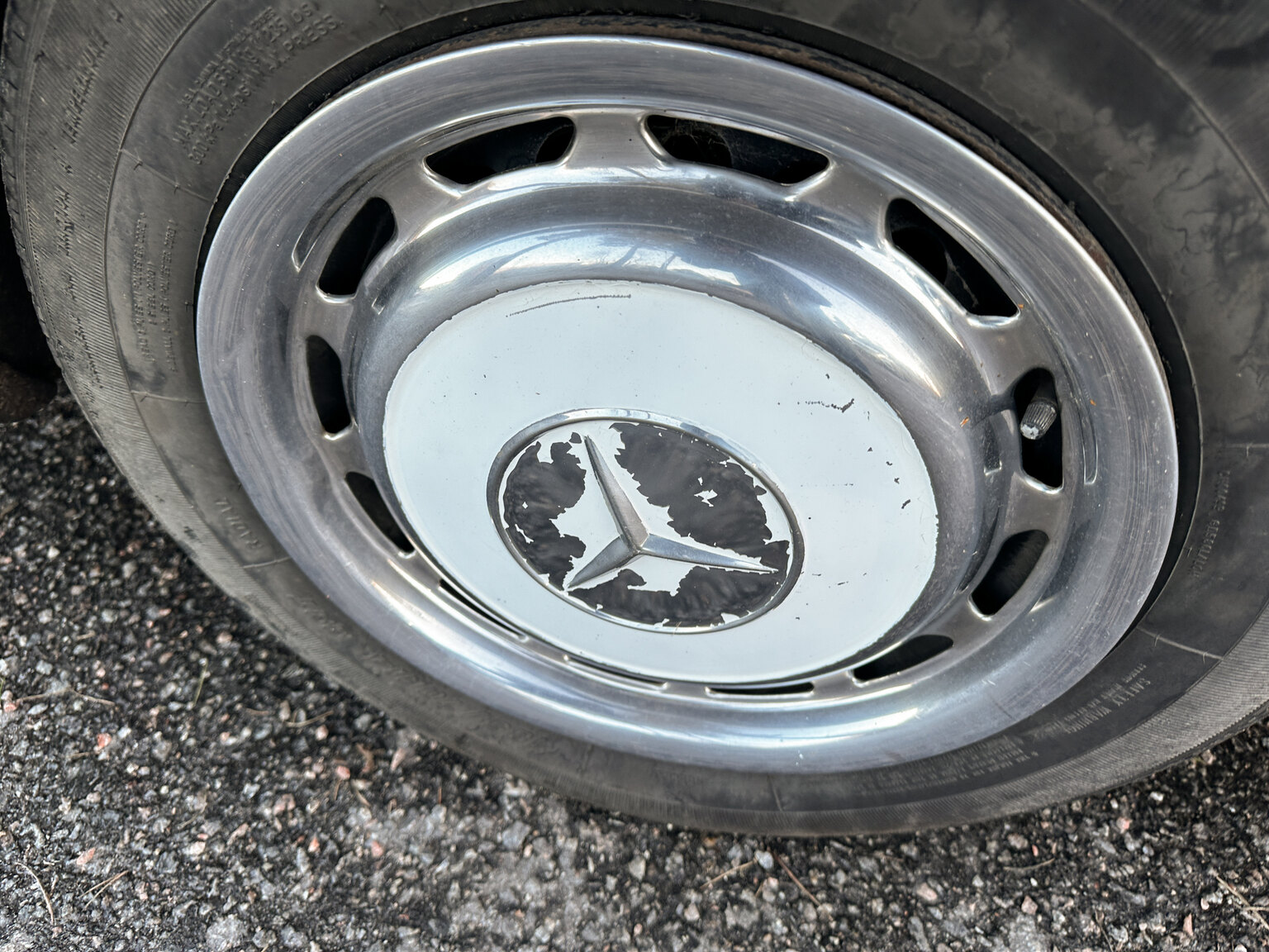 Exteriörbild på 1967 Mercedes-Benz 250 S