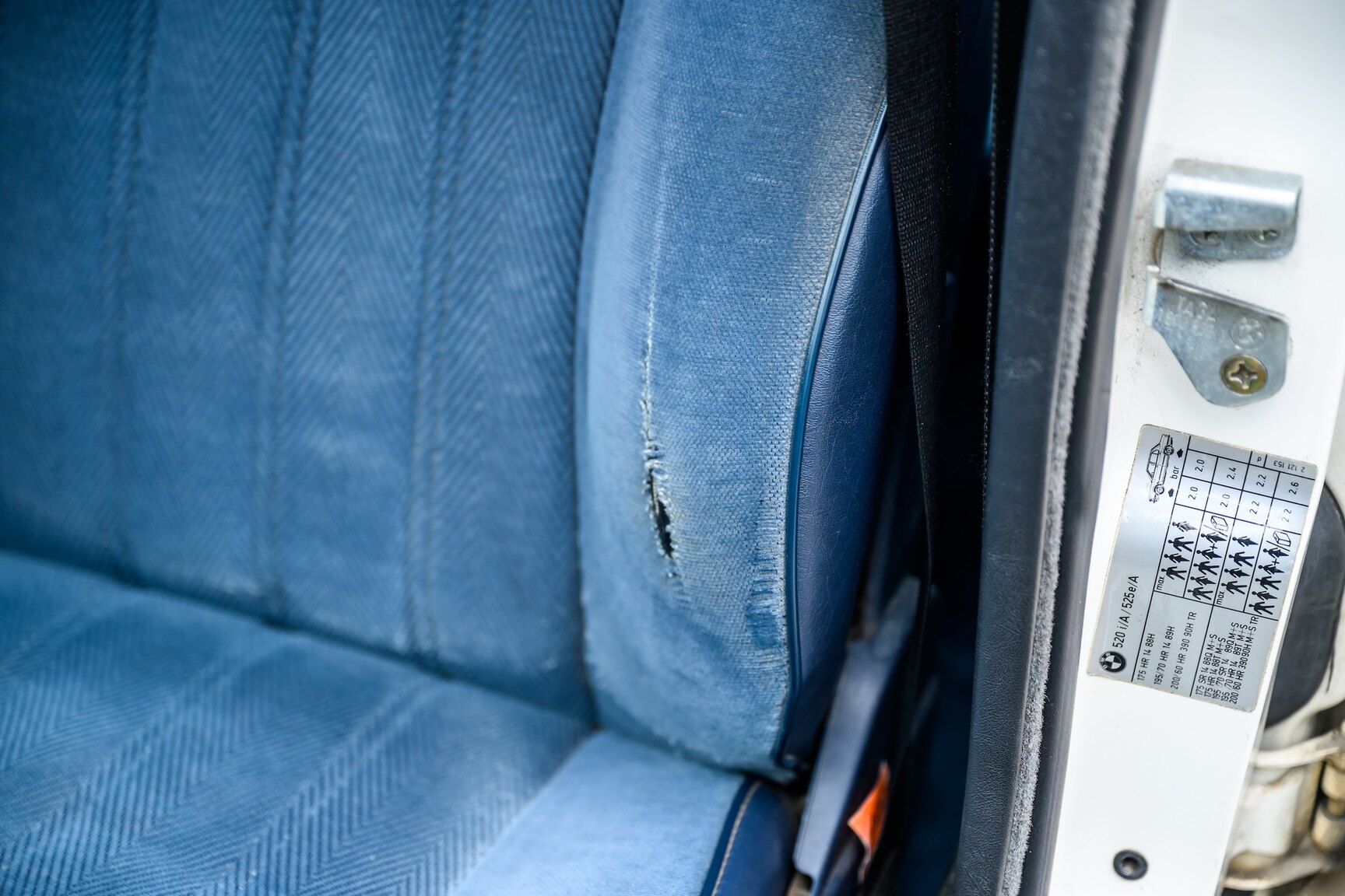 Innenraumfoto von 1986 BMW 520i