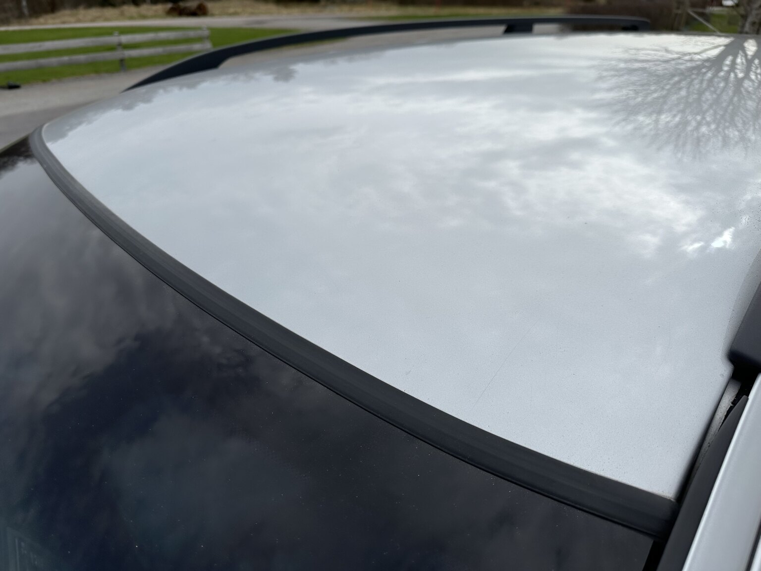 Exterior image of 2008 Volvo V70 Classic