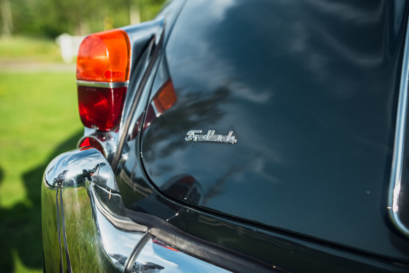 Exterior image of 1965 Daimler 250 V8
