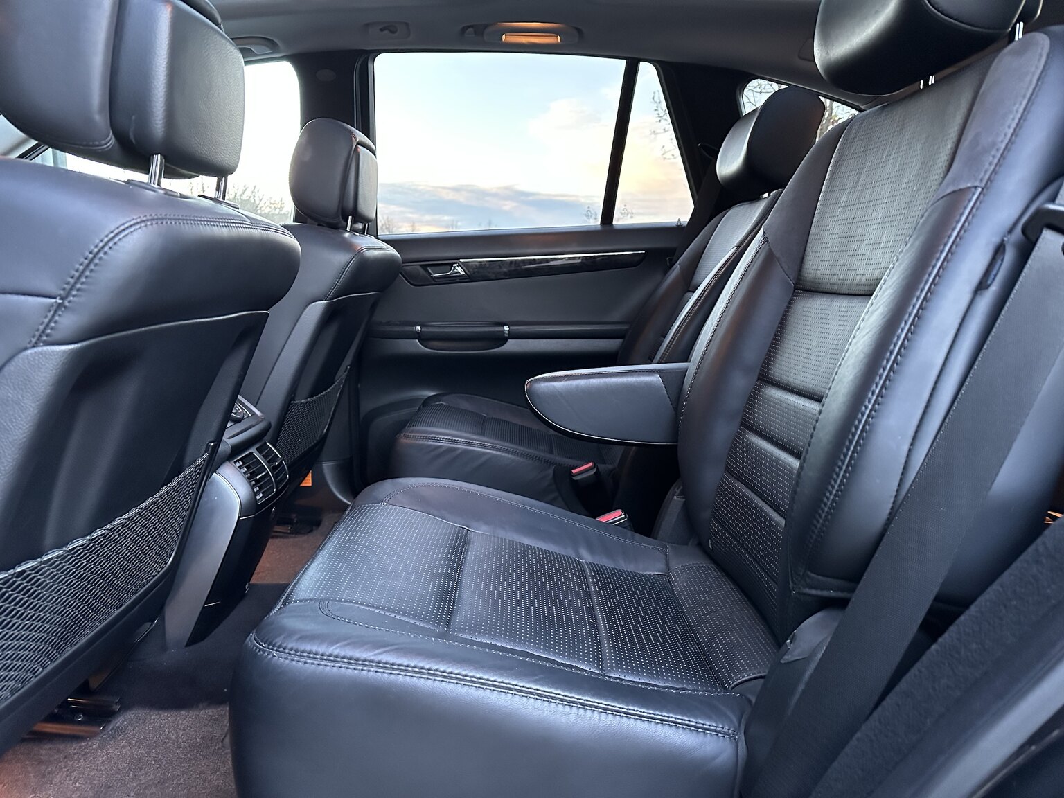 Interiörbild 2007 Mercedes-Benz R63 AMG