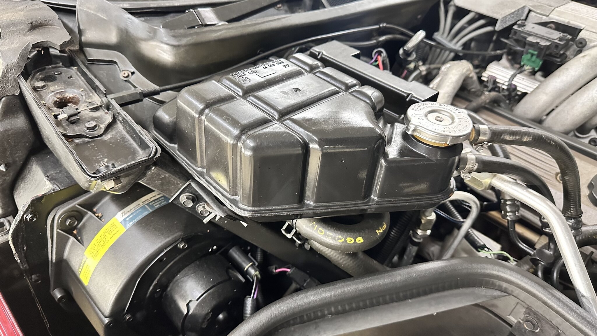 1990 Chevrolet Corvette C4 Cabriolet, Mekanik