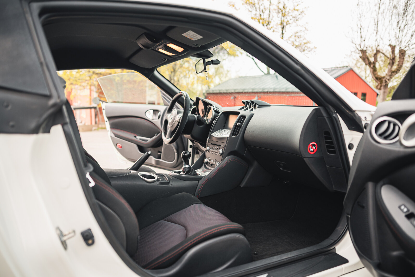Interior image of 2014 Nissan 370Z Nismo