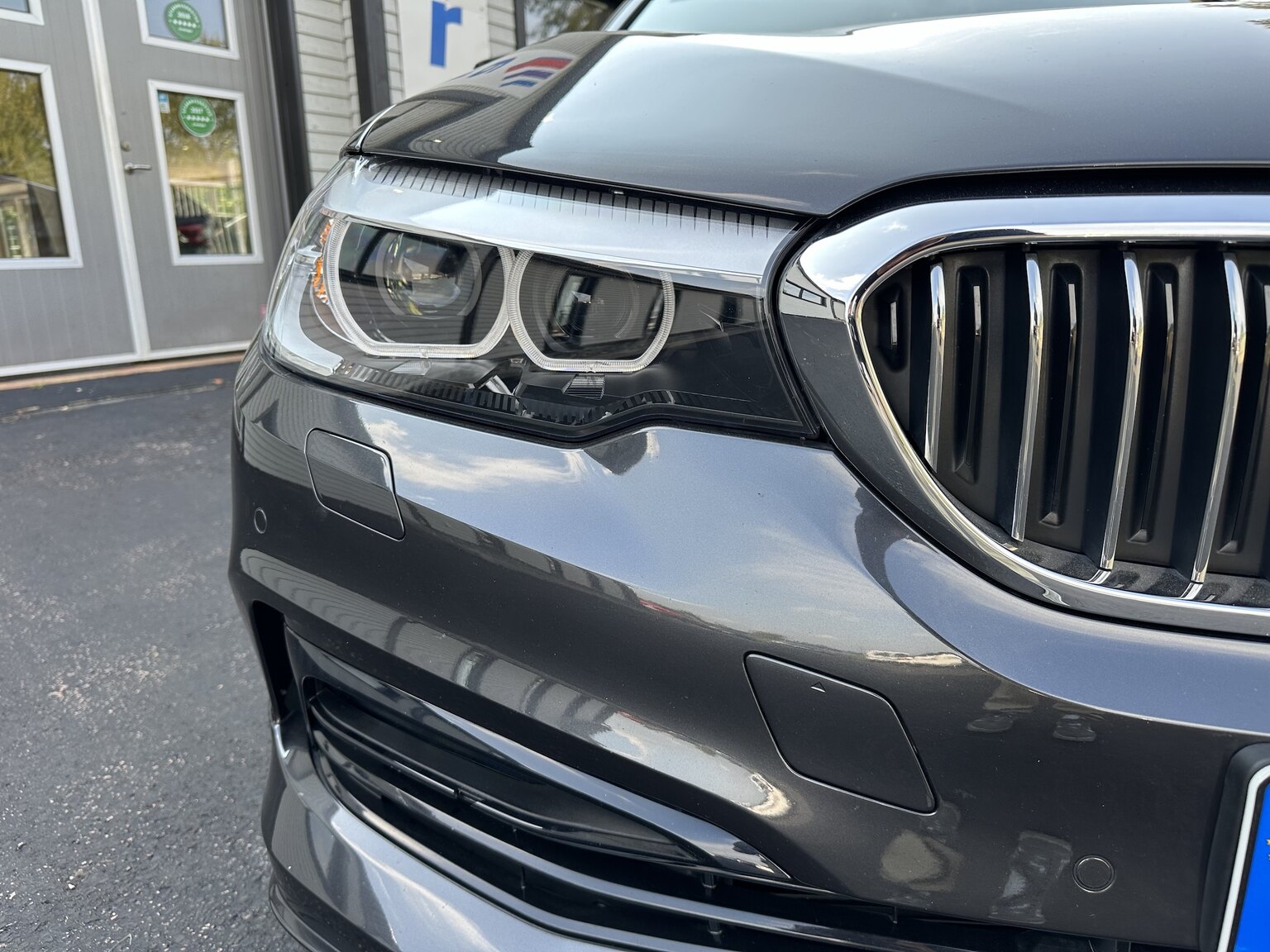 Exterior image of 2019 ALPINA B5 S Bi-Turbo Sedan ALLRAD
