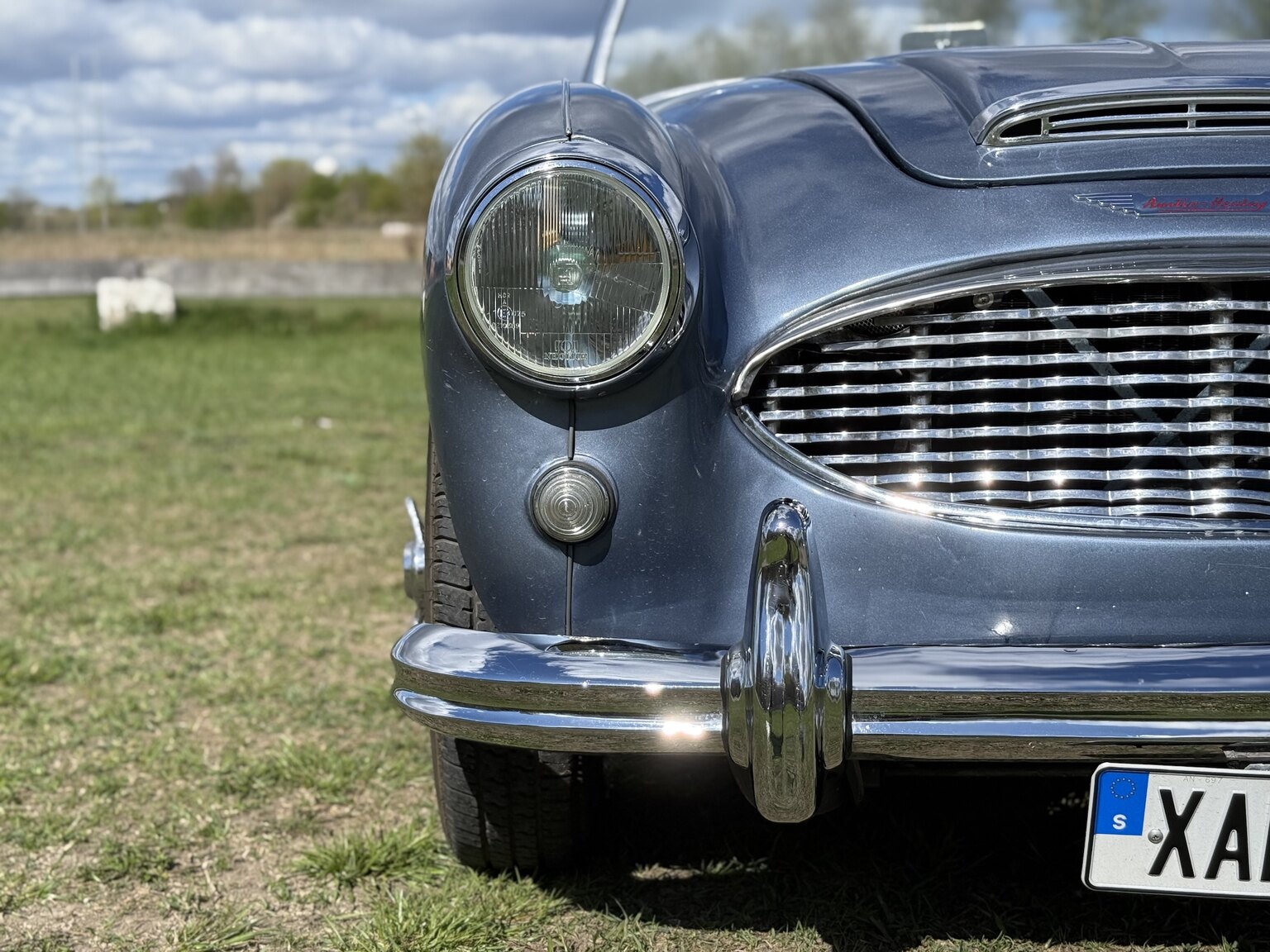 Exterior image of 1958 Austin-Healey 100-6