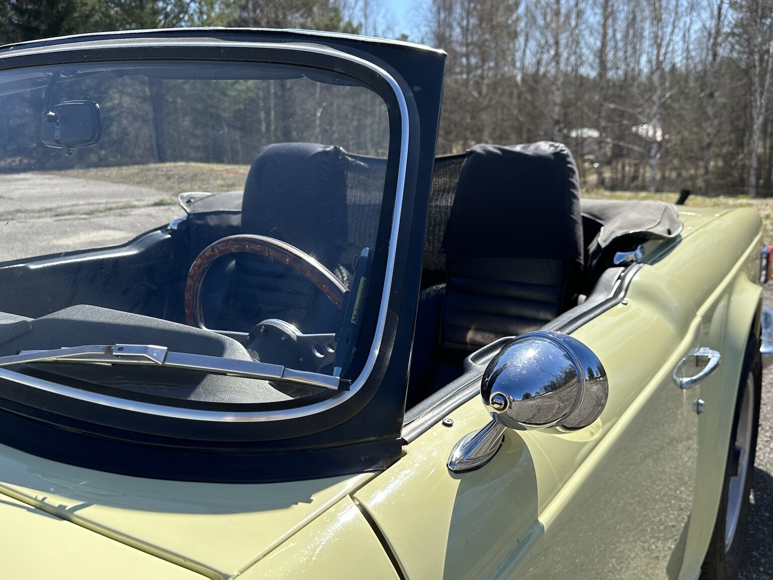 Exteriörbild på 1971 Triumph TR6 (34)