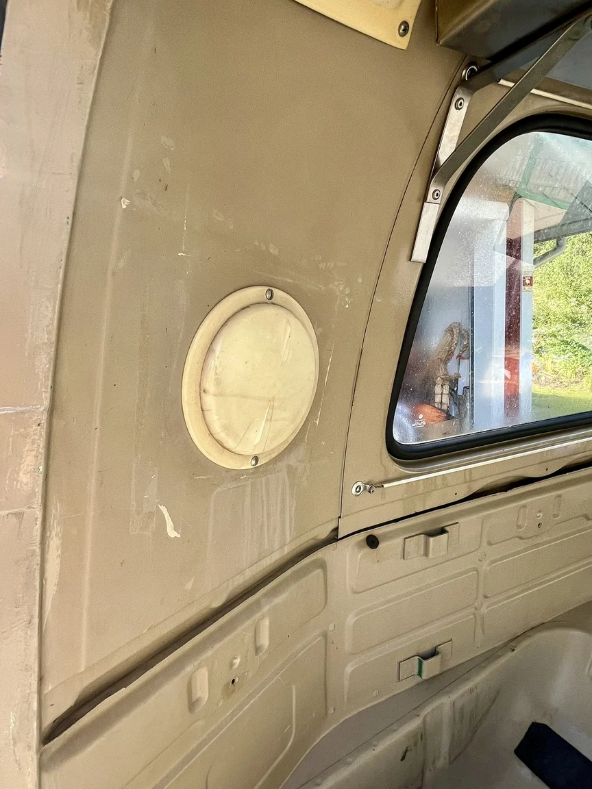 Innenraumfoto von 1974 Volkswagen Transporter T2 (47)