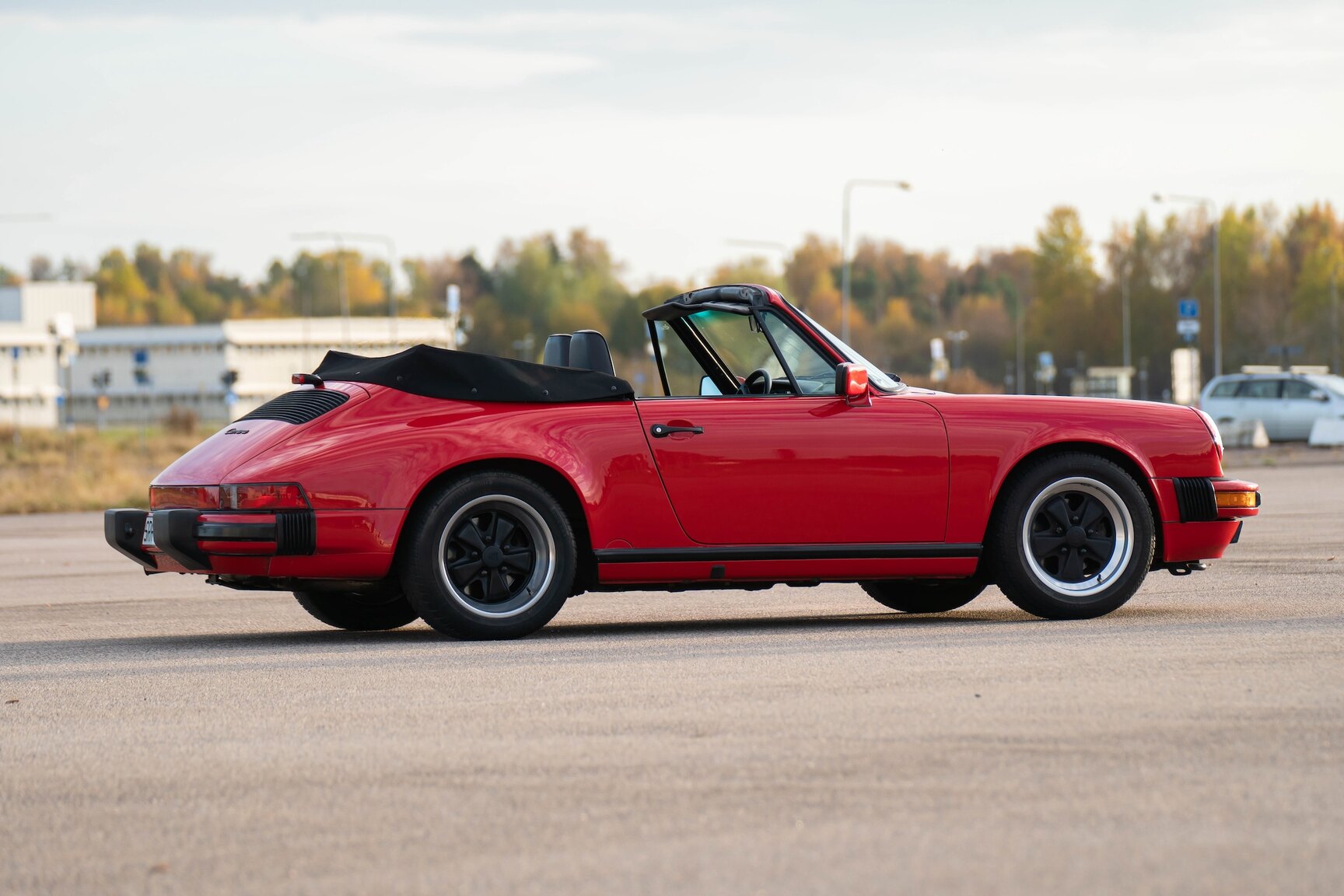 Aussenfoto 1987 Porsche 911 Carrera Cab 3.2