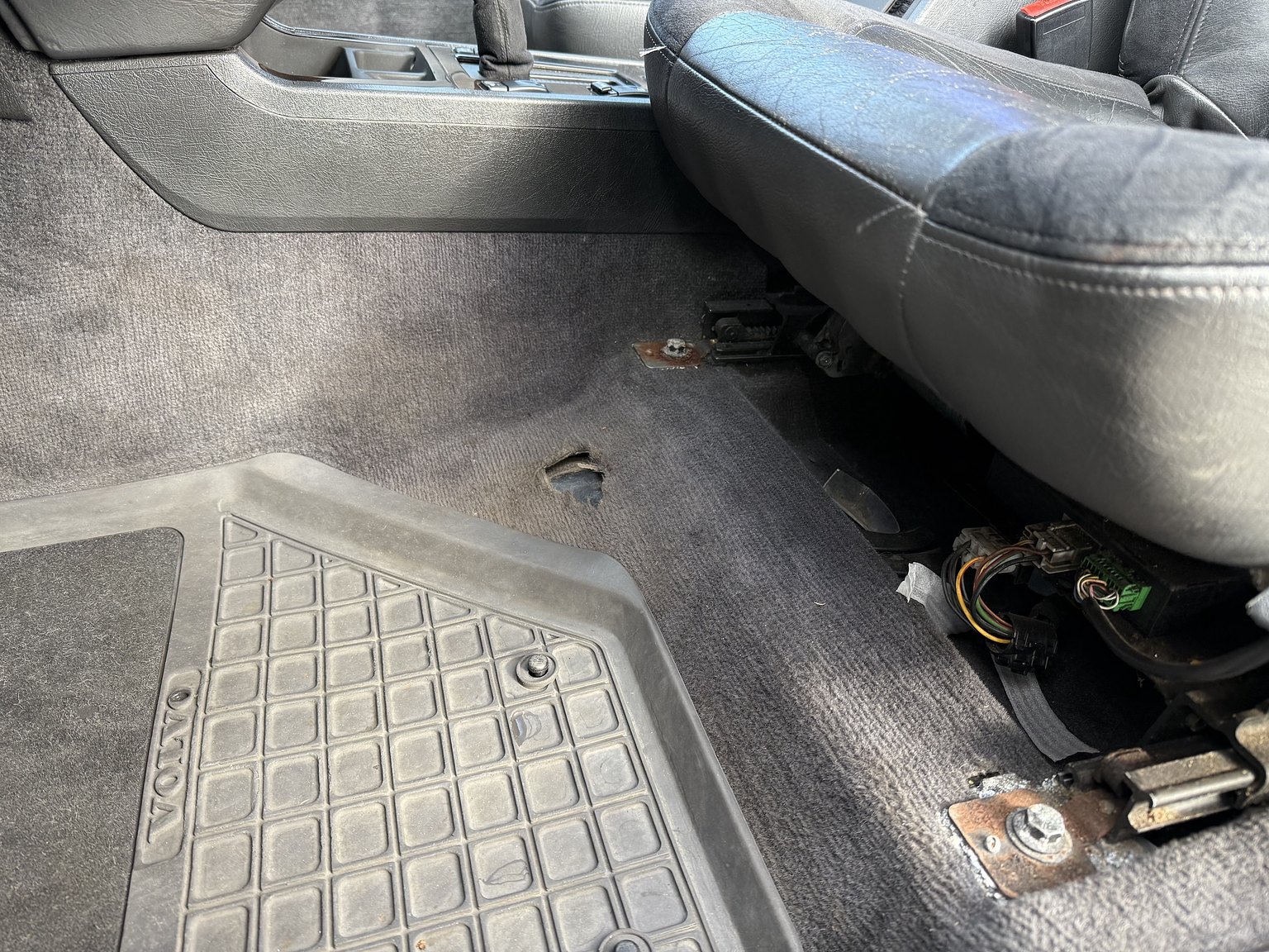 Interior image of 1995 VOLVO 855 T5R T-5R