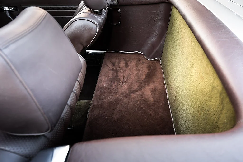 Bild von 1987 Mercedes-Benz 560SL (29)