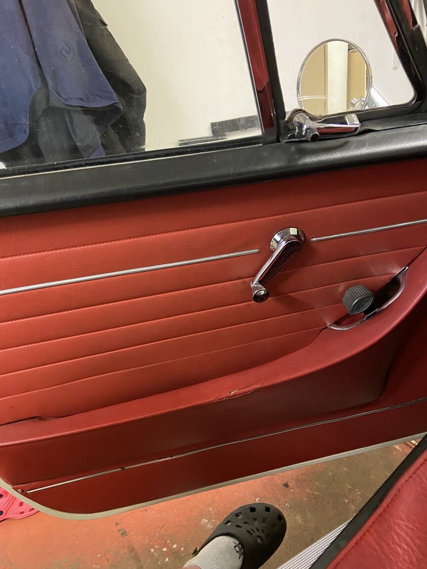 Interior image of 1968 Volvo P1800 S